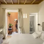 Crossing Condotti 4*