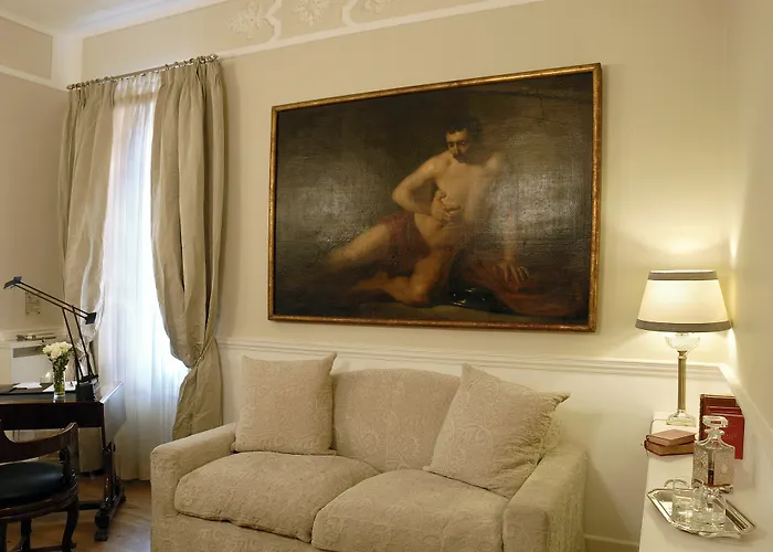 Crossing Condotti 4*