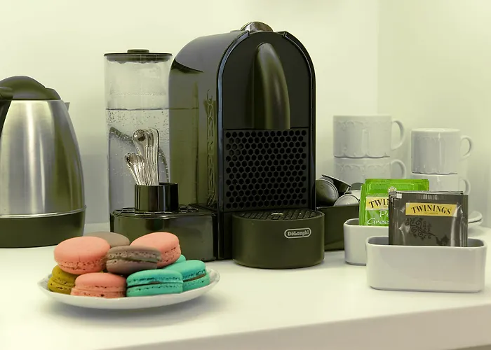 Gasthuis Crossing Condotti Rome