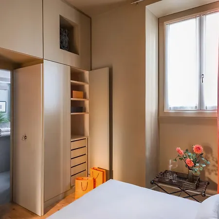 Affittacamere Crossing Condotti 3*