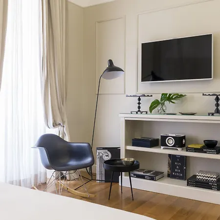 Affittacamere Crossing Condotti 3*