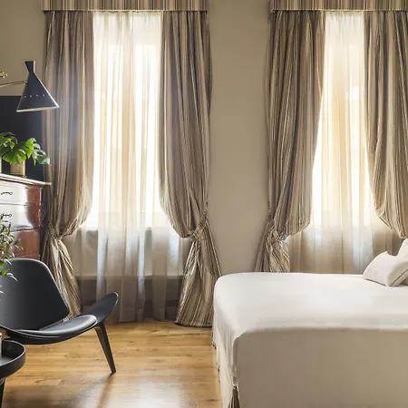 Crossing Condotti 4* Róma