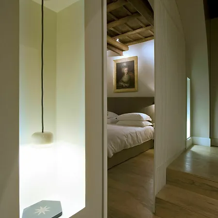 Crossing Condotti Pensión Roma