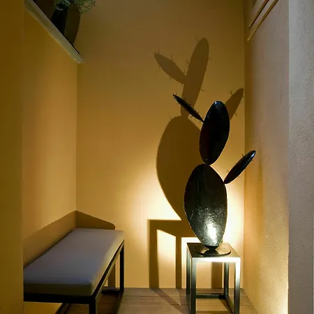 Crossing Condotti Pensión