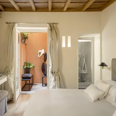 Crossing Condotti 4*